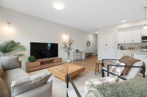 6412-20295 Seton Way Se, Calgary, AB - Indoor Photo Showing Living Room