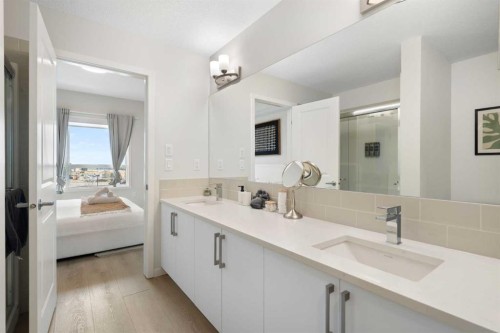 6412-20295 Seton Way Se, Calgary, AB - Indoor Photo Showing Bathroom