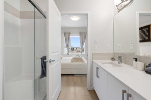 6412-20295 Seton Way Se, Calgary, AB - Indoor Photo Showing Bathroom