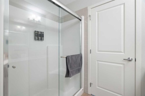 6412-20295 Seton Way Se, Calgary, AB - Indoor Photo Showing Bathroom