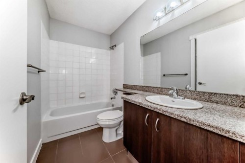 61 Citadel Hills Circle Nw, Calgary, AB - Indoor Photo Showing Bathroom