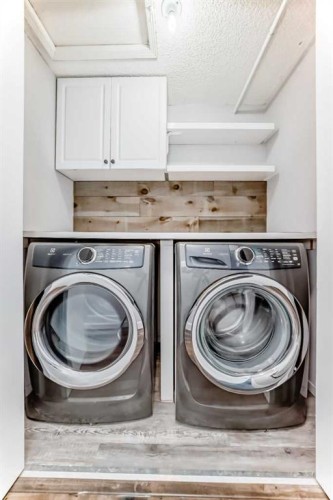 61 Citadel Hills Circle Nw, Calgary, AB - Indoor Photo Showing Laundry Room