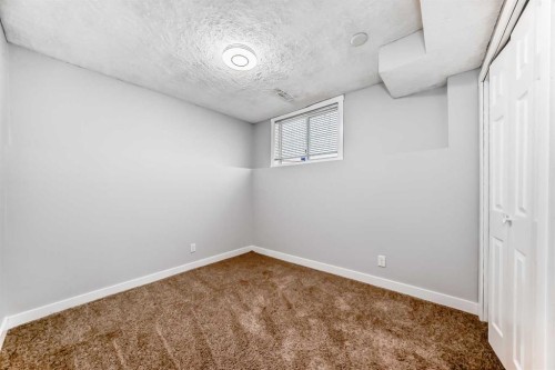 61 Citadel Hills Circle Nw, Calgary, AB - Indoor Photo Showing Other Room