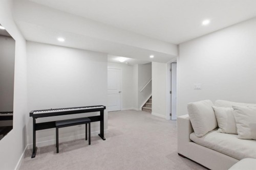 316 Sundown View, Cochrane, AB - Indoor