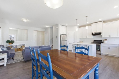 316 Sundown View, Cochrane, AB - Indoor