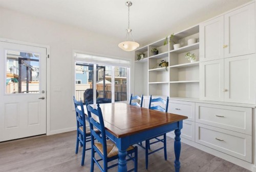 316 Sundown View, Cochrane, AB - Indoor Photo Showing Dining Room