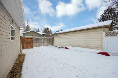 480 Midridge Drive Se, Calgary, AB - Outdoor With Exterior