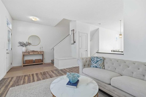 189 Mahogany Drive, Calgary, AB - Indoor Photo Showing Living Room