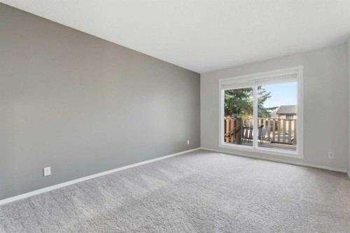 6137 Maddock Drive Ne, Calgary, AB - Indoor Photo Showing Other Room