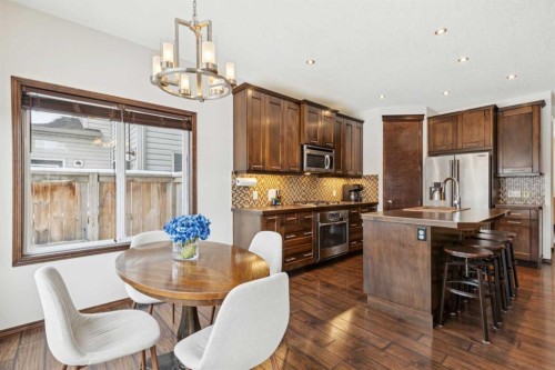 69 Elgin Meadows Manor Se, Calgary, AB - Indoor Photo Showing Dining Room