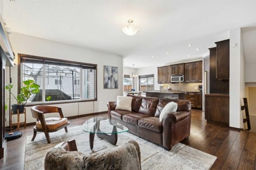 69 Elgin Meadows Manor Se, Calgary, AB - Indoor Photo Showing Living Room