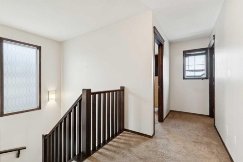 69 Elgin Meadows Manor Se, Calgary, AB - Indoor Photo Showing Other Room