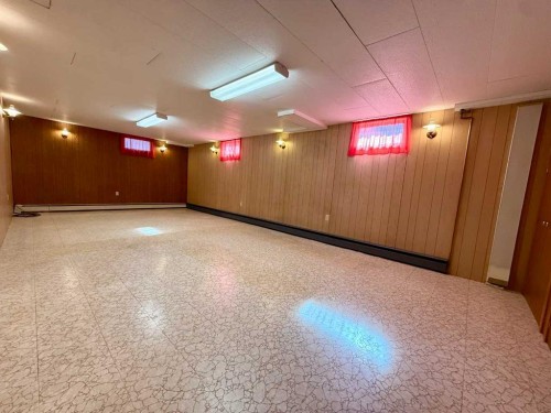 151 Fielding Drive Se, Calgary, AB - Indoor