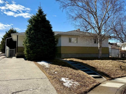 151 Fielding Drive Se, Calgary, AB - Outdoor