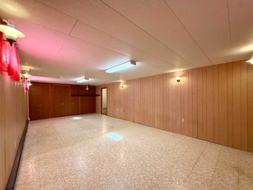 151 Fielding Drive Se, Calgary, AB - Indoor