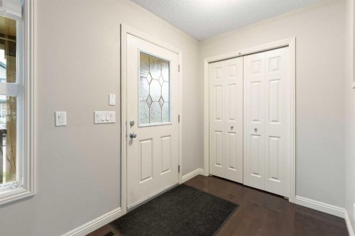 221 Prestwick Terrace Se, Calgary, AB - Indoor Photo Showing Other Room