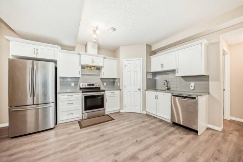 99 Skyview Shores Road, Calgary, AB - Indoor Photo Showing Kitchen