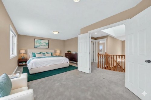 3 Hampstead Hill Nw, Calgary, AB - Indoor Photo Showing Bedroom