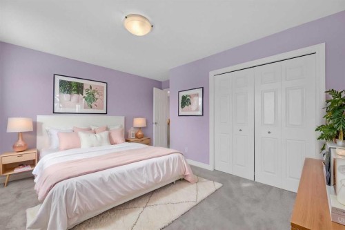 3 Hampstead Hill Nw, Calgary, AB - Indoor Photo Showing Bedroom