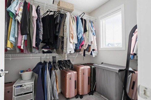71 Masters Manor Se, Calgary, AB - Indoor With Storage