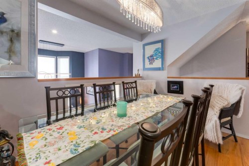 318 Hawkstone Manor Nw, Calgary, AB - Indoor Photo Showing Other Room