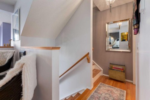 318 Hawkstone Manor Nw, Calgary, AB - Indoor Photo Showing Other Room