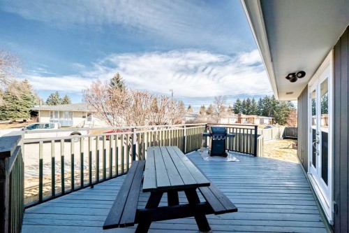 148 Huntridge Road Ne, Calgary, AB - Outdoor With Deck Patio Veranda With Exterior