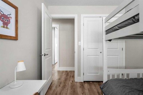 16 Midcrest Rise Se, Calgary, AB - Indoor