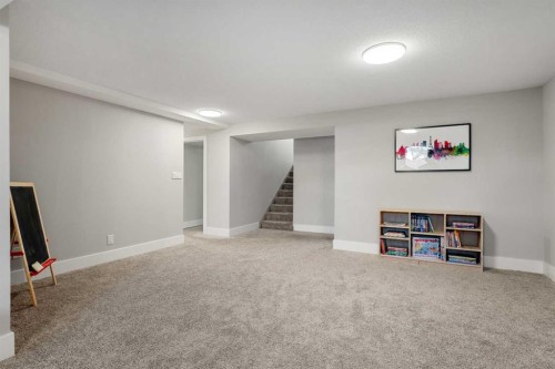 16 Midcrest Rise Se, Calgary, AB - Indoor Photo Showing Other Room