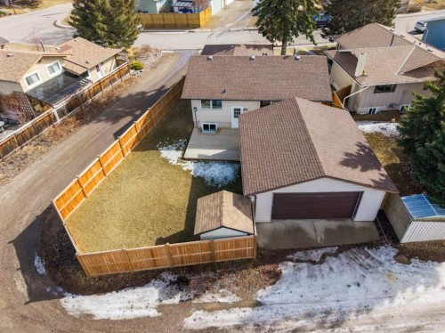 16 Midcrest Rise Se, Calgary, AB - Outdoor