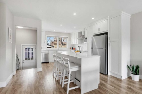 16 Midcrest Rise Se, Calgary, AB - Indoor