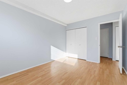 103-231 64 Avenue Nw, Calgary, AB - Indoor Photo Showing Other Room