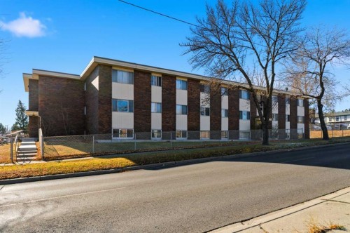 103-231 64 Avenue Nw, Calgary, AB - Outdoor
