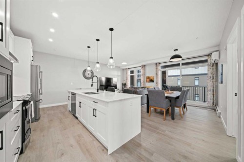 4314-200 Seton Circle Se, Calgary, AB - Indoor Photo Showing Kitchen With Upgraded Kitchen