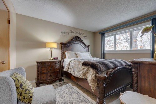 299 Doverview Crescent Se, Calgary, AB - Indoor Photo Showing Bedroom