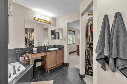 58 Valley Pointe Way Nw, Calgary, AB - Indoor