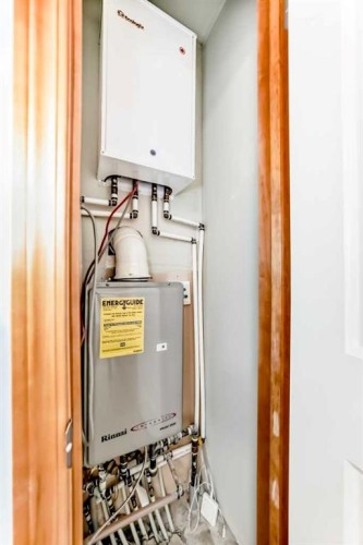 203-4 Everridge Square Sw, Calgary, AB - Indoor