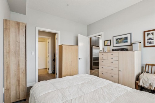 1402-95 Burma Star Road Sw, Calgary, AB - Indoor Photo Showing Bedroom