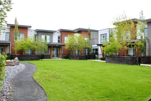 1402-95 Burma Star Road Sw, Calgary, AB - Outdoor With Facade