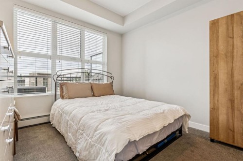 1402-95 Burma Star Road Sw, Calgary, AB - Indoor Photo Showing Bedroom