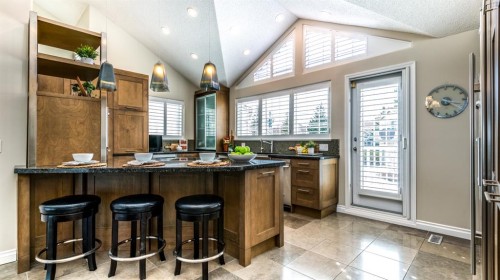 904 Patterson View Sw, Calgary, AB - Indoor