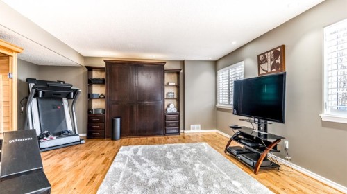 904 Patterson View Sw, Calgary, AB - Indoor Photo Showing Gym Room