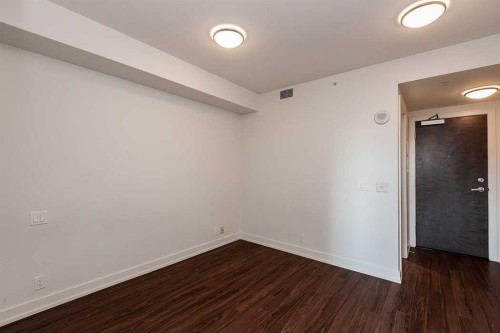 650-222 Riverfront Avenue Sw, Calgary, AB - Indoor Photo Showing Other Room