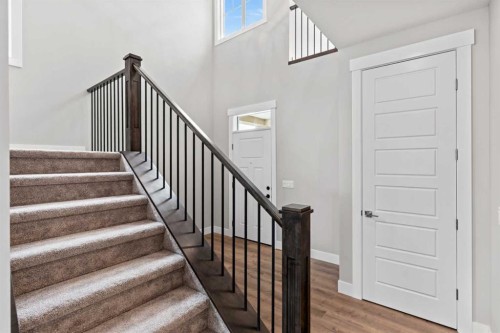 160 Vantage Drive, Cochrane, AB - Indoor Photo Showing Other Room
