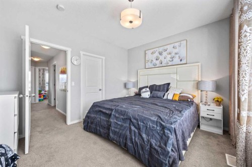 9121 52 Street Ne, Calgary, AB - Indoor Photo Showing Bedroom