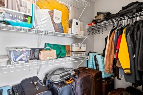 9121 52 Street Ne, Calgary, AB - Indoor With Storage