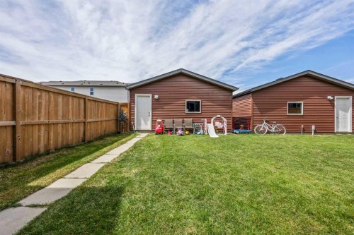 9121 52 Street Ne, Calgary, AB - Outdoor