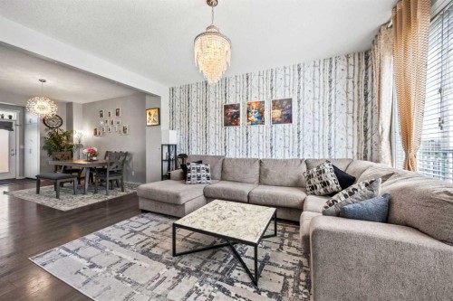 9121 52 Street Ne, Calgary, AB - Indoor Photo Showing Living Room