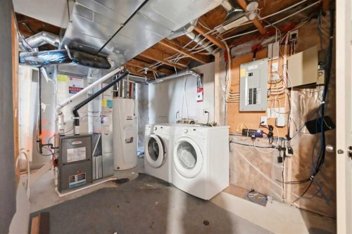 10622 Cityscape Drive Ne, Calgary, AB - Indoor Photo Showing Laundry Room