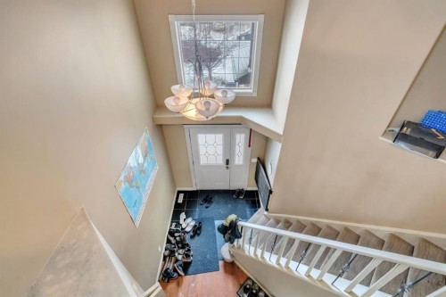 35 Cranleigh Drive Se, Calgary, AB - Indoor Photo Showing Other Room